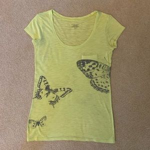 Vitoria’s secret t-shirt